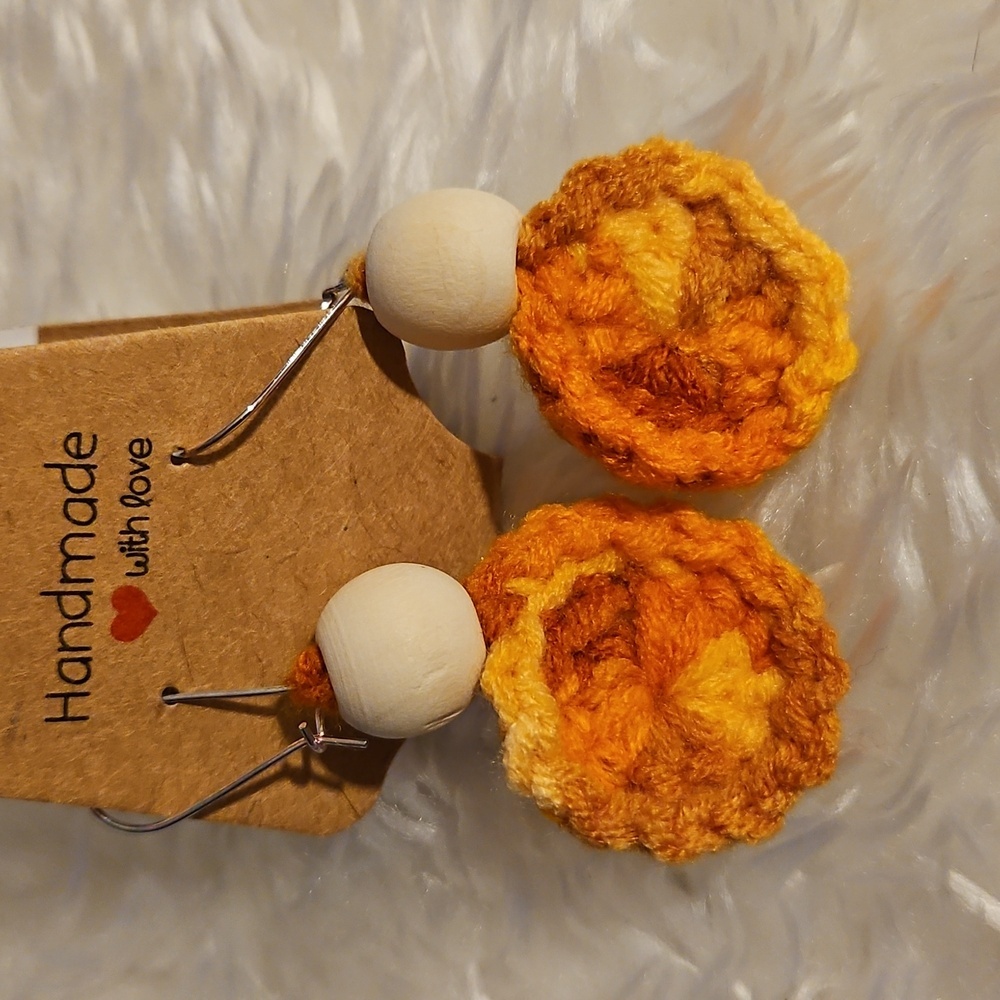 Handmade Orange Crochet Necklace and Earring Set Hand Knit Fall Jewelry beaded - Picture 4 of 17